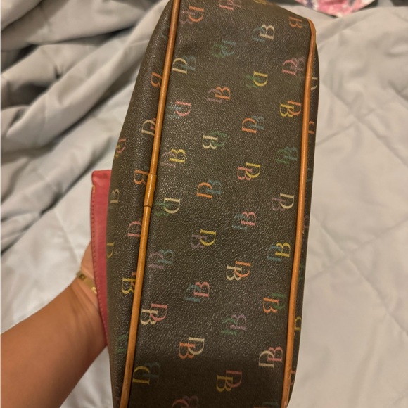 Dooney and Bourke purse - Picture 4 of 4